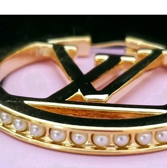 Louis Vuitton Gold Logo Pearl  Hoop Earrings NEW RARE - Picture 9 of 16